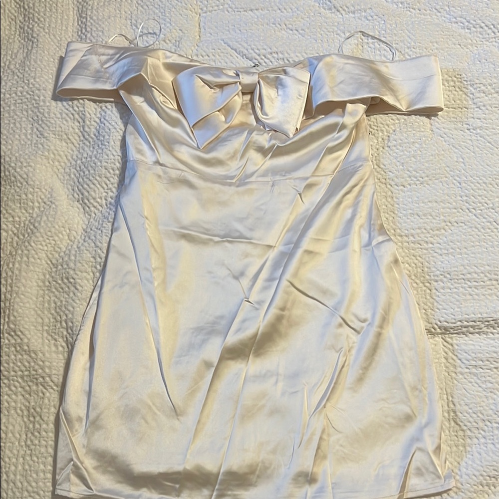 Elegant Cream Off-Shoulder Mini Dress